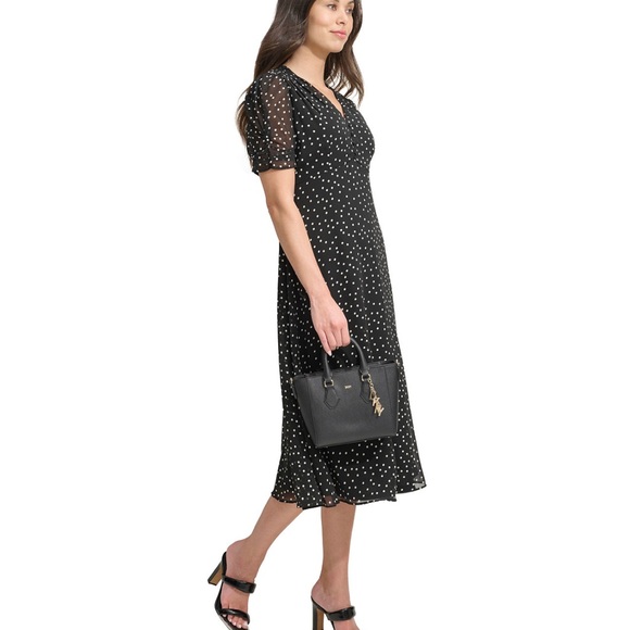 Women dress, NAVY! size 16 - more like 12…. DKNY - Picture 8 of 10